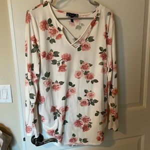 Maternity floral long sleeve top